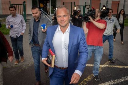 Na sude sa stretli autori virtualnej pokladnice