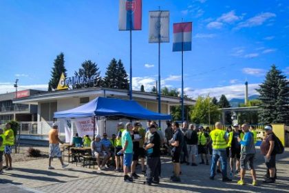 Ostry strajk u najvacsieho vyrobcu zelatiny je zazehnany