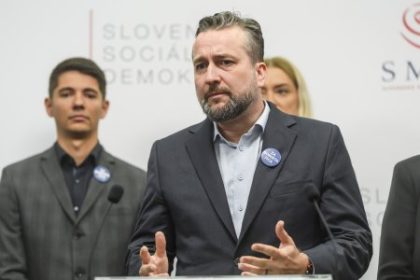 Ruski zoldnieri ho zadrzali europoslanci su proti