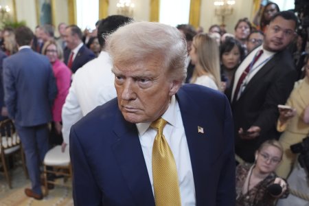 Trumpov svet Trump hlada cestu ako sa zbavit Powella
