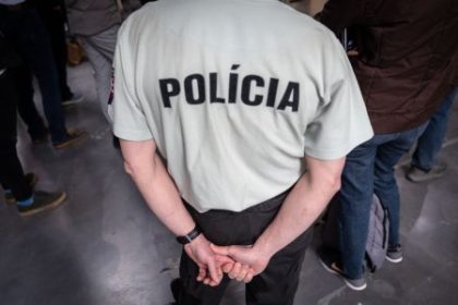 Ukrajinskym tinedzerom v Bratislave chybaju muzske vzory