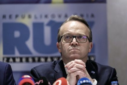 Cakali sme ze nas vlada pozve na rokovanie
