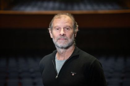 Martin M Simecka Starobu by mala sprevadzat mudrost ale svetu vladnu stari kreteni