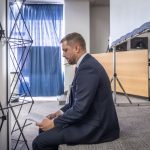 Pri zachrankovom tendri ukazalo PS prepojenie uspesnej firmy a Hlasu