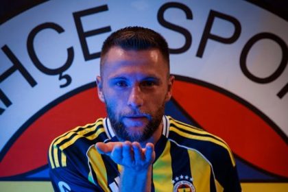 Pribeh sklamania opisuje francuzsky novinar