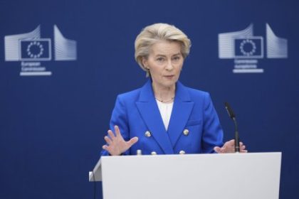 Rok druheho mandatu Ursuly von der Leyen kontinuita a obrat kurzu