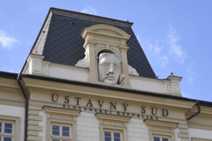 S nezbytocnymi prietahmi sa musi vyrovnat sudnictvo