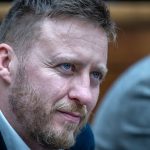 Slovenski vedci zistili ze v mRNA vakcinach nie je nadmerne mnozstvo DNA Nech rozhodne sud reaguje Kotlar
