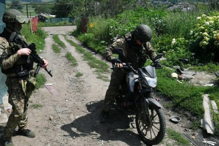 Vyvoj bojov Rusi opisali taktiku s motorkarmi