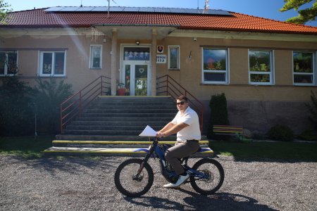 Aj na Slovensku uz funguju energeticke komunity rodicia detom k desiatej pridaju kilowatty elektriny zo slnka