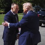 Blokovanie vlady uspech v Bielom dome Prvy mesiac Nawrockeho v urade