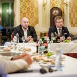 Koalicia celi tazkym rokovaniam a konfliktom Huliak utoci cez Zomri