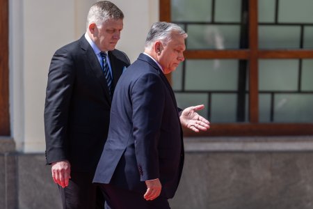 Konsolidovat by mal aj Orban on vsak rozdava Preco si to moze dovolit