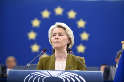 Pred patnastimi rokmi EU prezivala telenovelu dnes dramu