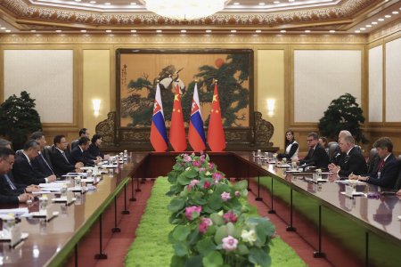 Rokovanie s veducim cinskeho cenzorskeho uradu je dalsia hanebnost vlady