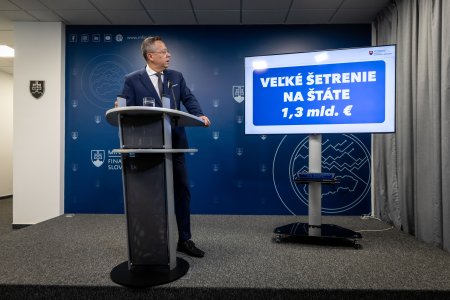 Setrenie statu stale nikto nevidel Nedela priniesla dalsiu kritiku koalicie od svojich vlastnych