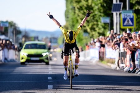 Talentovana cyklistka Viktoria Chladonova Pomohlo mi ze sme na zaciatku nic neprehanali profesionalny zivot ma caka az o rok