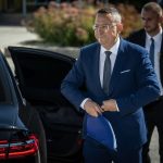 Vlada zvysi zdravotne odvody a zrusi volne dni
