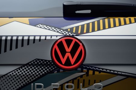 Volkswagen predstavil elektromobil pre masy proti Cine
