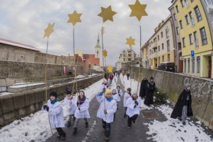 Zrusit by sa mohli tri az styri dni pokoja