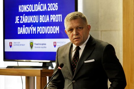 Ficova vlada planuje obmedzit hotovostne platby