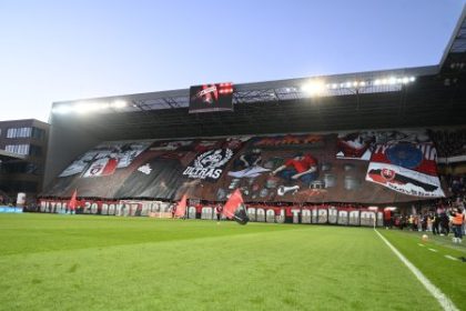 Jeden Weiss urazil fanusikov druhy divaka Historka Ria Ferdinanda ukazuje ze derby bolo vzdy o rivalite a nenavisti