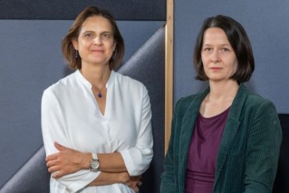 Poslankyne Kolikova a Stevulova Riaditel SIS Gaspar je symbol arogancie moci