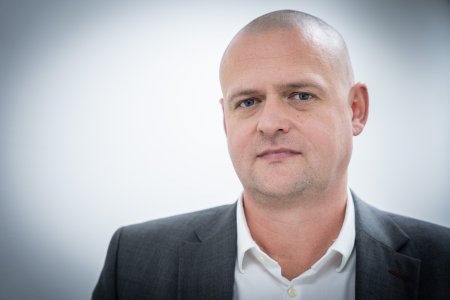 Riaditel najvacsej nemocnice Mayer Musime zvysit vykony inak prepustime