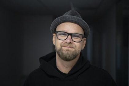 Zakladal Ine Kafe dnes je Paci Pac Kamarati sa smiali teraz chodia s detmi