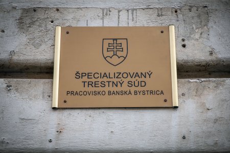 Zrusenie Specializovaneho trestneho sudu Obnovenie Uradu specialnej prokuratury