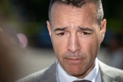 Kmeca moze nahradit ministra skolstva Druckera