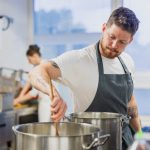 Michal Kordos V michelinskej restauracii som videl ako sefkuchar rozplakal dospeleho muza