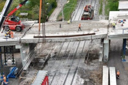 Raz tvrdi ze mostny PPP projekt ma miliardove prinosy Kamenickeho ekonomovia tomu neveria
