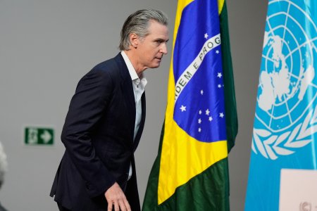 Trumpov svet 298 den Zabudnite na Ameriku je tu Kalifornia Newsom sa stal hviezdou konferencie v Brazilii
