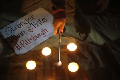 Trumpova strana sa musi vymedzit voci antisemitizmu
