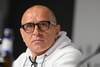 V Lipsku protestovali tisicky fanusikov Slovaci nezaujimali