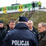 Vybuch poskodil kolajnicu ked isiel nakladny vlak