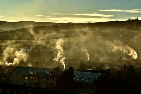 Energopomoc na nich zabudla Ludia na hornej Orave kuria uhlim a drevom