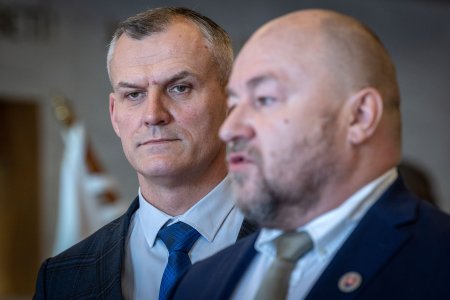 Ked Hlas nema isteho Ferencaka huliakovci ukazuju silu