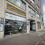 Pracovnik SBS pod vplyvom drog napadol bezdomovca