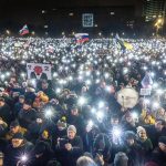 Proti Ficovej vlade opat vysli do ulic tisicky ludi