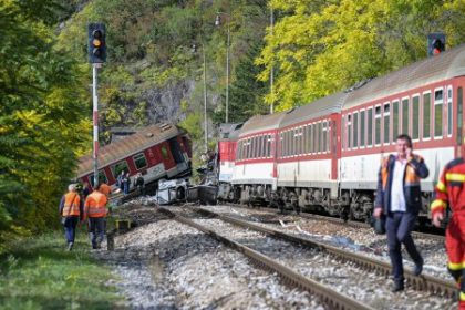Zverejnili spravu o zrazke vlakov pri Roznave
