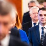 Babova vlada brzdi obranu a meni postoj k pohybu ruskch diplomaty kritici sa obavaju oslabenia ceska
