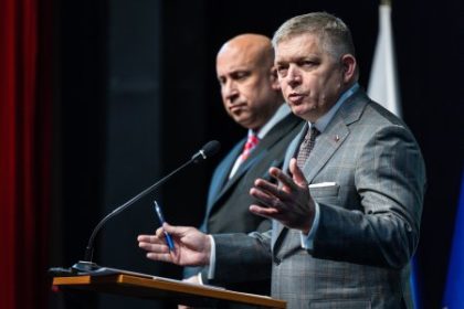Fico po rokovani vlady slubuje totalnu rekonstrukciu hlavnej stanice