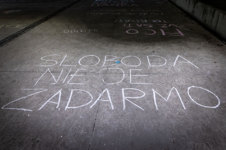 Nenechajme si viac zdviha zaludky a pozdvihnime srdcia k odvahe