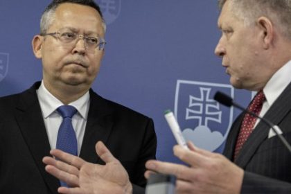 Slovensko caka 236 dni bez sviatkov
