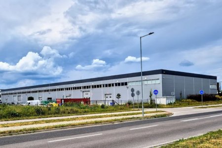 Slovensko prichadza o nemeckeho investora ktory posiela trenciansku fabriku do konkurzu