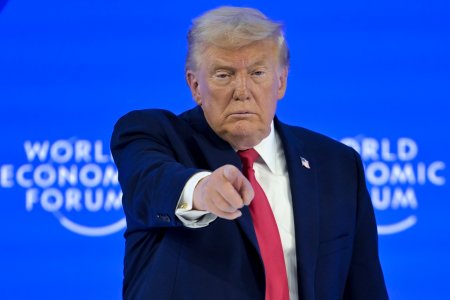 Trumpov svet 367 den Trump uzatvara fantasticku dohodu o Gronsku ale pletie si ho s Islandom