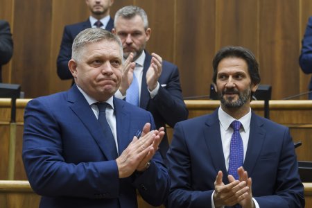 Tyzden v prave Rada Prochazku Nasa vlada Trump Gronsko alebo Island a Unia