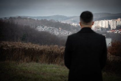 Ako sa zije pri najhorsjej skladke castice plastov v pode roje komarov a zapach pred ktorym si ludia zatvaraju okna